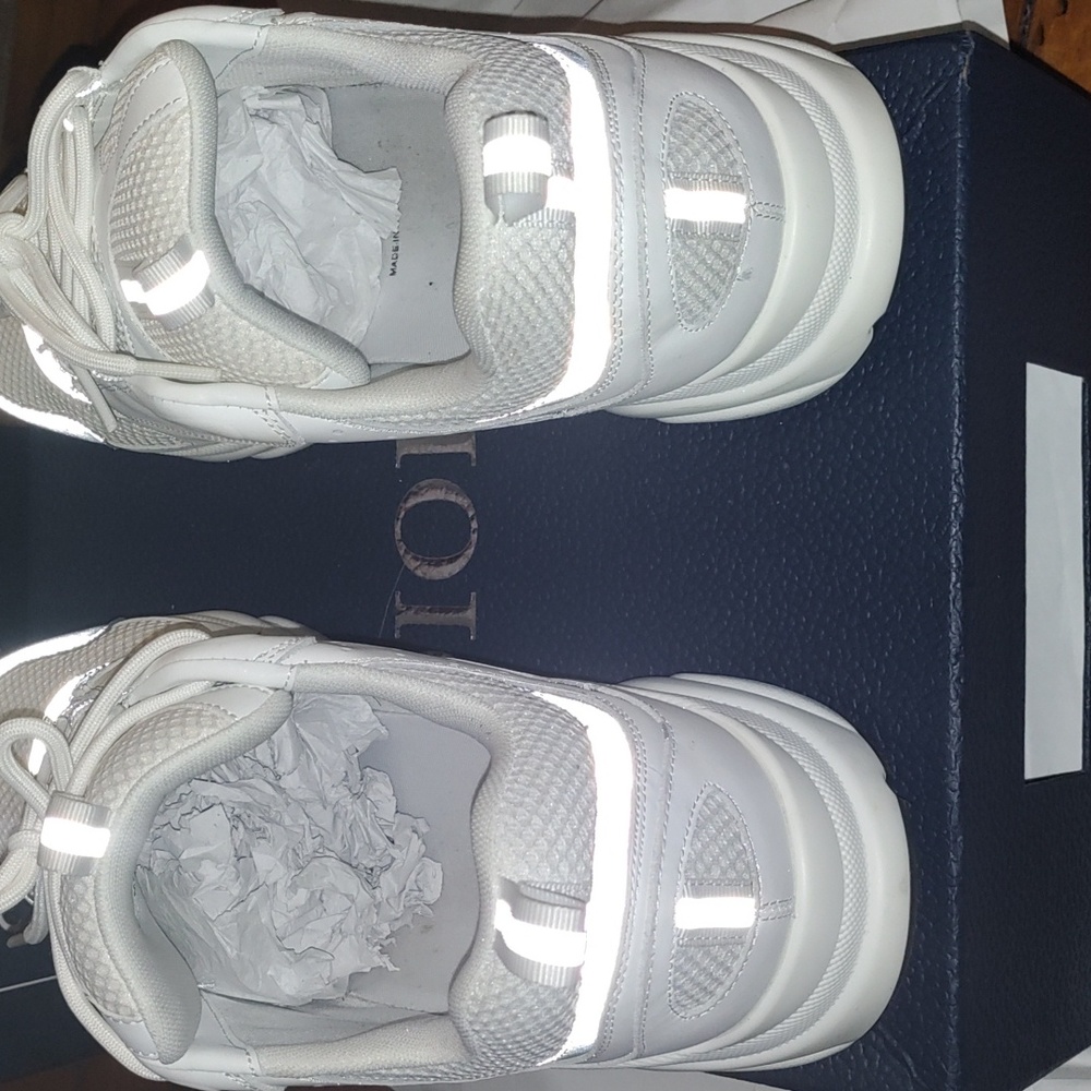 Used Dior B22 White Sneakers - Picture 6 of 6